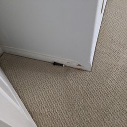 Broken door stopper