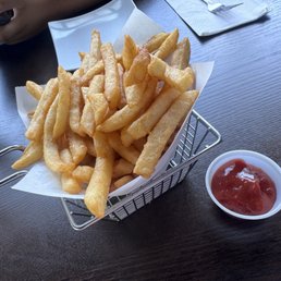 Regular fries Regular fries