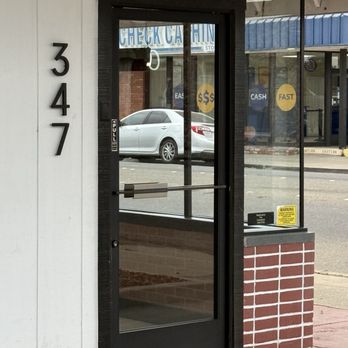 Ferroni’s Pizza - Front door - Pizza Near Me - Manteca, California