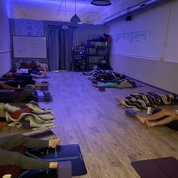 Llamaste Yoga and Healing