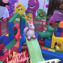 The perfect play set for infants & toddlers The perfect play set for infants & toddlers