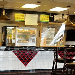 Tropical Grill - Inside