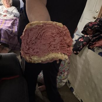 Slyman's Tavern - Independence - Ruban very big and it is is only 1/2 of the sandwich - Bars Near Me - Independence, Ohio