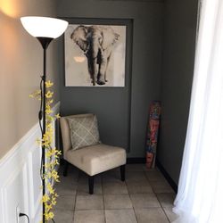 A Suite Break Day Spa & Educational Nook - Entry way.
