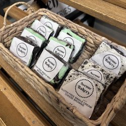 Avenue Bakery - Brownies