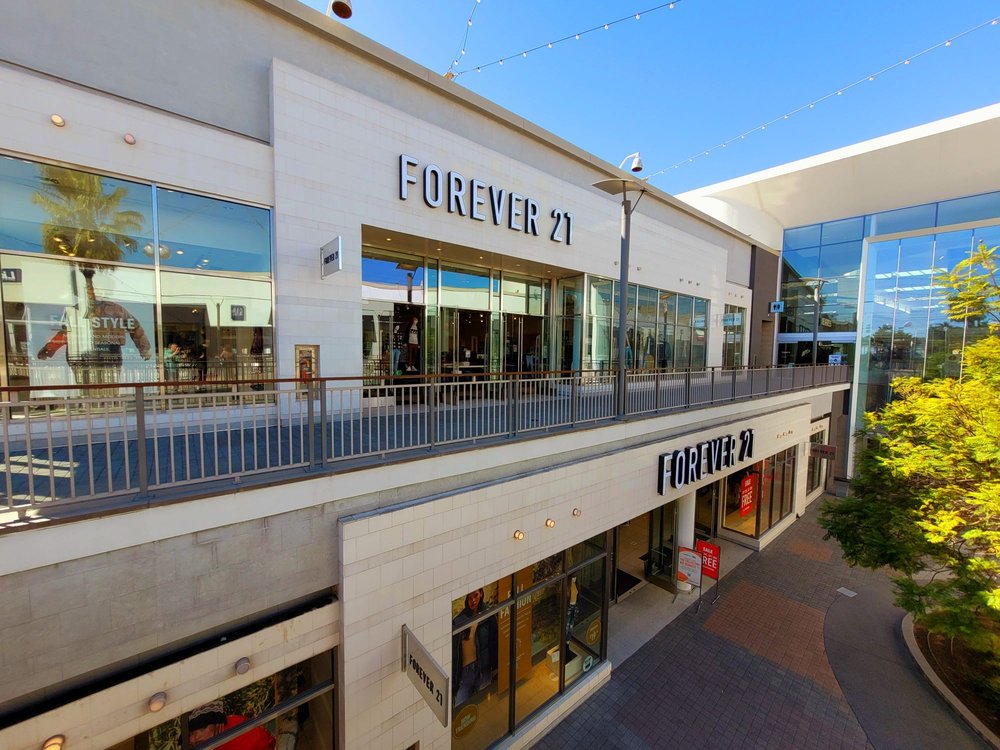 FOREVER 21 60 Photos & 88 Reviews Men's Clothing 3525 W Carson St