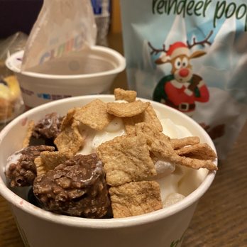 Pinkberry - reindeer poop saves the day (if you read my review it'll make sense) - Ice Cream & Frozen Yogurt Near Me - Beverly Hills, California