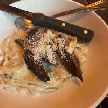 Cafe Cruz - split order- steak and fettuccine Alfredo. yum! - Seafood Near Me - Soquel, California Cafe Cruz - split order- steak and fettuccine Alfredo. yum! - Seafood Near Me - Soquel, California