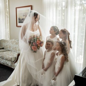Barron's Bridal Boutique - Bridal Near Me - Merrick, New York