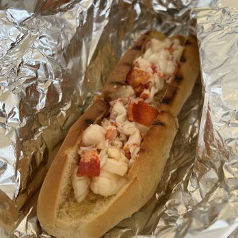 Lobster Landing - Regular lobster roll - Seafood Markets Near Me - Clinton, Connecticut Lobster Landing - Regular lobster roll - Seafood Markets Near Me - Clinton, Connecticut