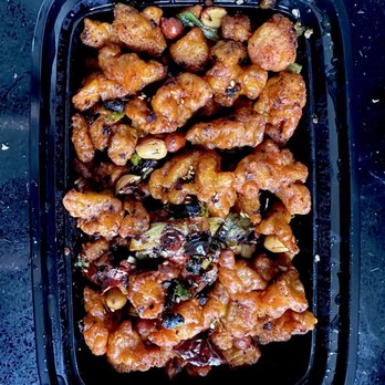 King’s Kitchen - Sichuan spicy stir fried chicken - Cantonese Near Me - Flushing, New York