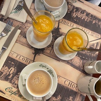 Café de Flore - Cafes Near Me - Paris, 75 Café de Flore - Cafes Near Me - Paris, 75