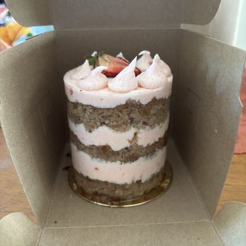 Nomada Bakery - Mini Strawberry Cake - Bakeries Near Me - Huntington, West Virginia
