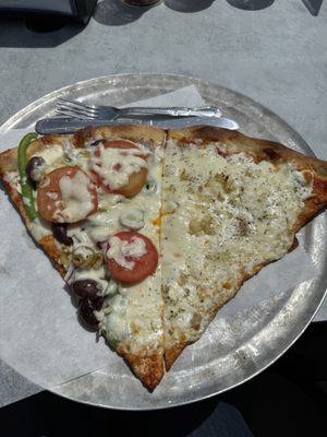 Fellini's Pizza by null