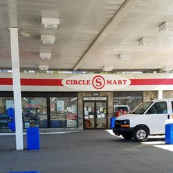 Circle S Mart # 50 - exterior with covered entry