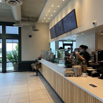 Starbucks - Coffee & Tea Near Me - Encinitas, California