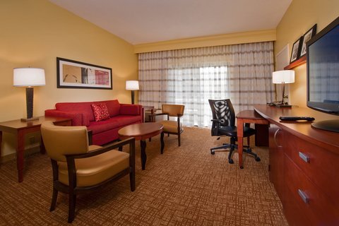 Courtyard by Marriott Richmond West - wedding in Richmond, VA