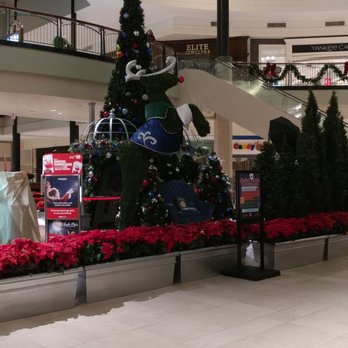 Dulles Town Center - Shopping Centers Near Me - Dulles, Virginia