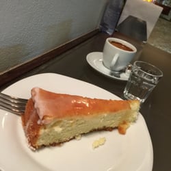 Café Mestiço - Bolo de coco e café expresso!