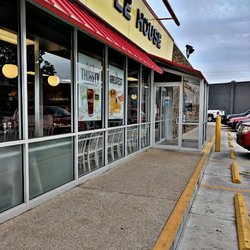 Waffle House - Byron - Front Entrance of the store, all glass front.