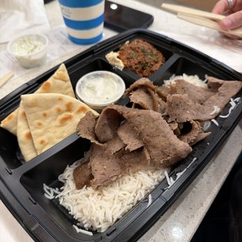 Luna Grill Stevenson Ranch - Mediterranean Near Me - Stevenson Ranch, California