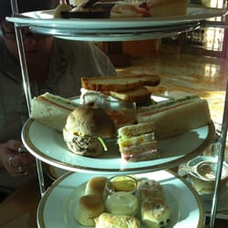 Palazzo Versace - High Tea