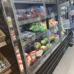 Dollar General - Produce area