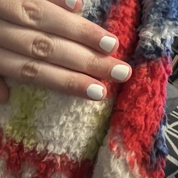 Modern Nails and Spa - Chipped manicure after less than 1 day - Nail Salons Near Me - Hoboken, New Jersey Modern Nails and Spa - Chipped manicure after less than 1 day - Nail Salons Near Me - Hoboken, New Jersey