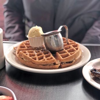 Millie's Cafe - Vegan waffle - Breakfast & Brunch Near Me - Los Angeles, California