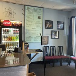 Daqlife - Bottled sodas and beer