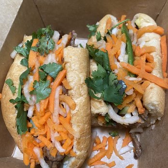 Le Bleu - Pork banh mi - Vietnamese Near Me - Austin, Texas Le Bleu - Pork banh mi - Vietnamese Near Me - Austin, Texas