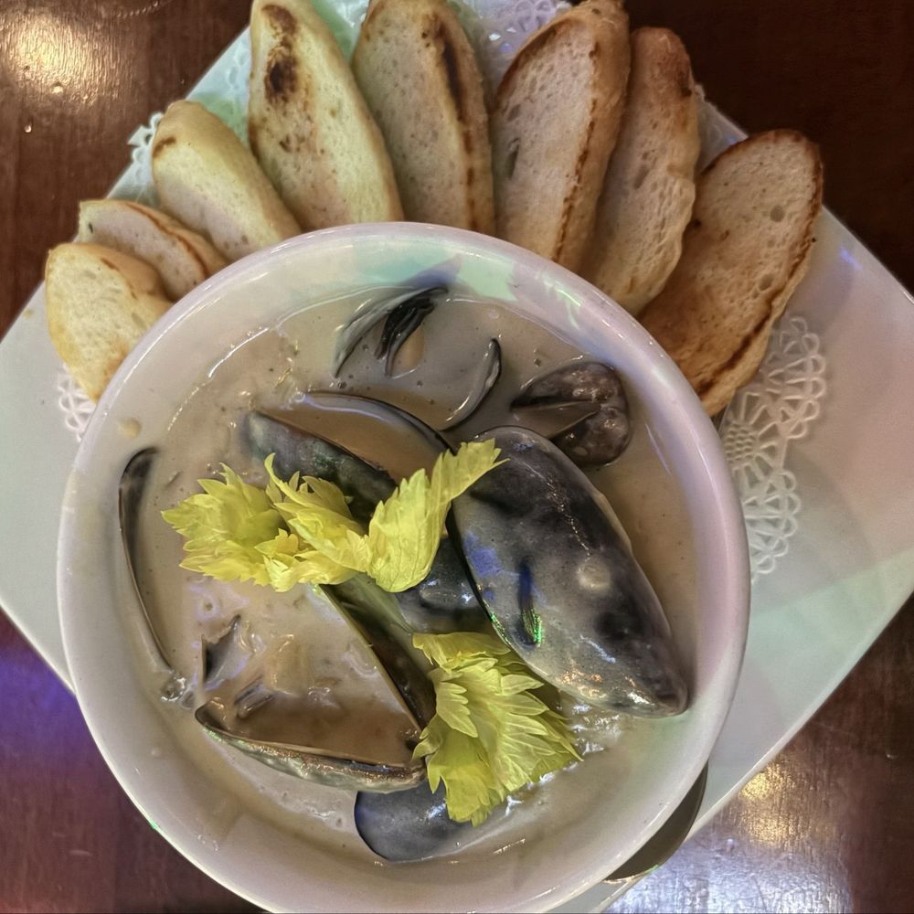 Cannon's Corner Irish Pub - Mussels - Irish Pub Near Me - Dallas, Texas Cannon's Corner Irish Pub - Mussels - Irish Pub Near Me - Dallas, Texas
