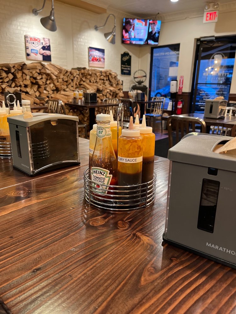 Myron Mixon's Pitmaster Barbeque, Hoboken Roadtrippers