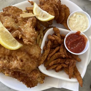 Montgomery's Cottage Lunch - Combo platter: cod, shrimp, clam strips - Seafood Near Me - White Rock, British Columbia Montgomery's Cottage Lunch - Combo platter: cod, shrimp, clam strips - Seafood Near Me - White Rock, British Columbia