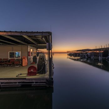 Captain's Cove Marina - Boating Near Me - Garland, Texas