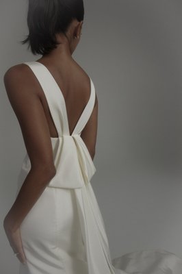 Amsale by null