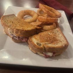 Shiloh's Restaurant - Ruben Sandwich & onion rings