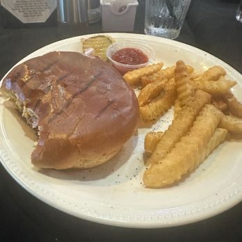 Astor’s Table - Astor Wagyu Burger 6oz 100% Ground Beef American Wagyu. Lettuce, Tomato, Pickles, Cheese, Served w/ Steak Fries - Steakhouses Near Me - Katy, Texas