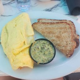 Seafood omelet