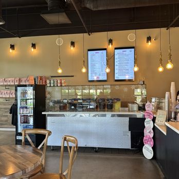 IW Coffee- Indian Wells - Inside - Coffee & Tea Near Me - Indian Wells, California IW Coffee- Indian Wells - Inside - Coffee & Tea Near Me - Indian Wells, California