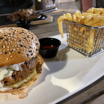 Paradiso 37 - Honolulu Pork Sandwich - Latin American Near Me - Orlando, Florida