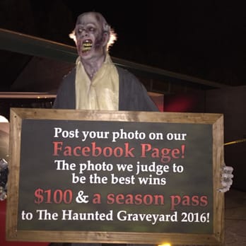 Lake Compounce - #sundayfunday #YelpEvent #yelpelite #huntedgraveyard #lakecompounce - Amusement Parks Near Me - Bristol, Connecticut Lake Compounce - #sundayfunday #YelpEvent #yelpelite #huntedgraveyard #lakecompounce - Amusement Parks Near Me - Bristol, Connecticut