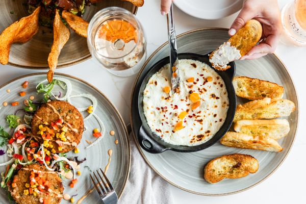 HUNGRY’S - Updated December 2025 - 49 Photos & 41 Reviews - 5750 ...