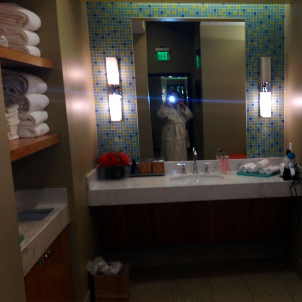 The Spa at L'Auberge - Dressing room - Day Spas Near Me - Del Mar, California