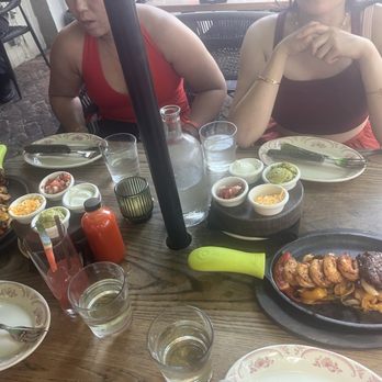 El Camino - Shrimp and steak fajitas, chicken fajitas - Mexican Near Me - Fort Lauderdale, Florida El Camino - Shrimp and steak fajitas, chicken fajitas - Mexican Near Me - Fort Lauderdale, Florida