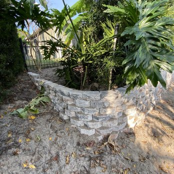 Dr Phillips Brick Pavers - Retaining wall with brick pavers - Masonry/Concrete Near Me - Orlando, Florida Dr Phillips Brick Pavers - Retaining wall with brick pavers - Masonry/Concrete Near Me - Orlando, Florida