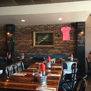 The Committed Pig - Nice decor - Breakfast & Brunch Near Me - Manasquan, New Jersey