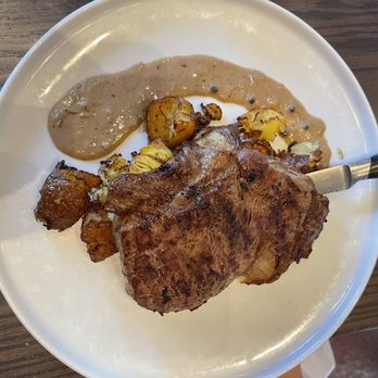 Vine and Oak - Comfort Food Near Me - Cranford, New Jersey