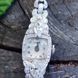 Antiquarian Jewelers