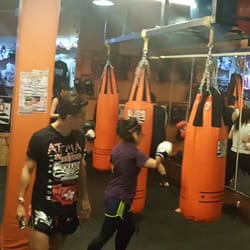 Atma Fitness Center - Muay Thai class